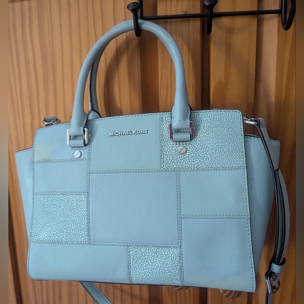 Michael Kors Selma Caledon Blue Satchel with Structured Design. - Picture 5 of 15